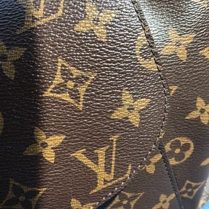 Meet your Posher, Monica